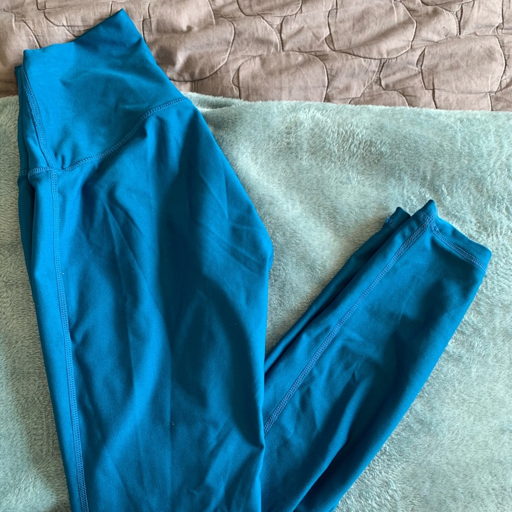 4/$25 workout leggings!!